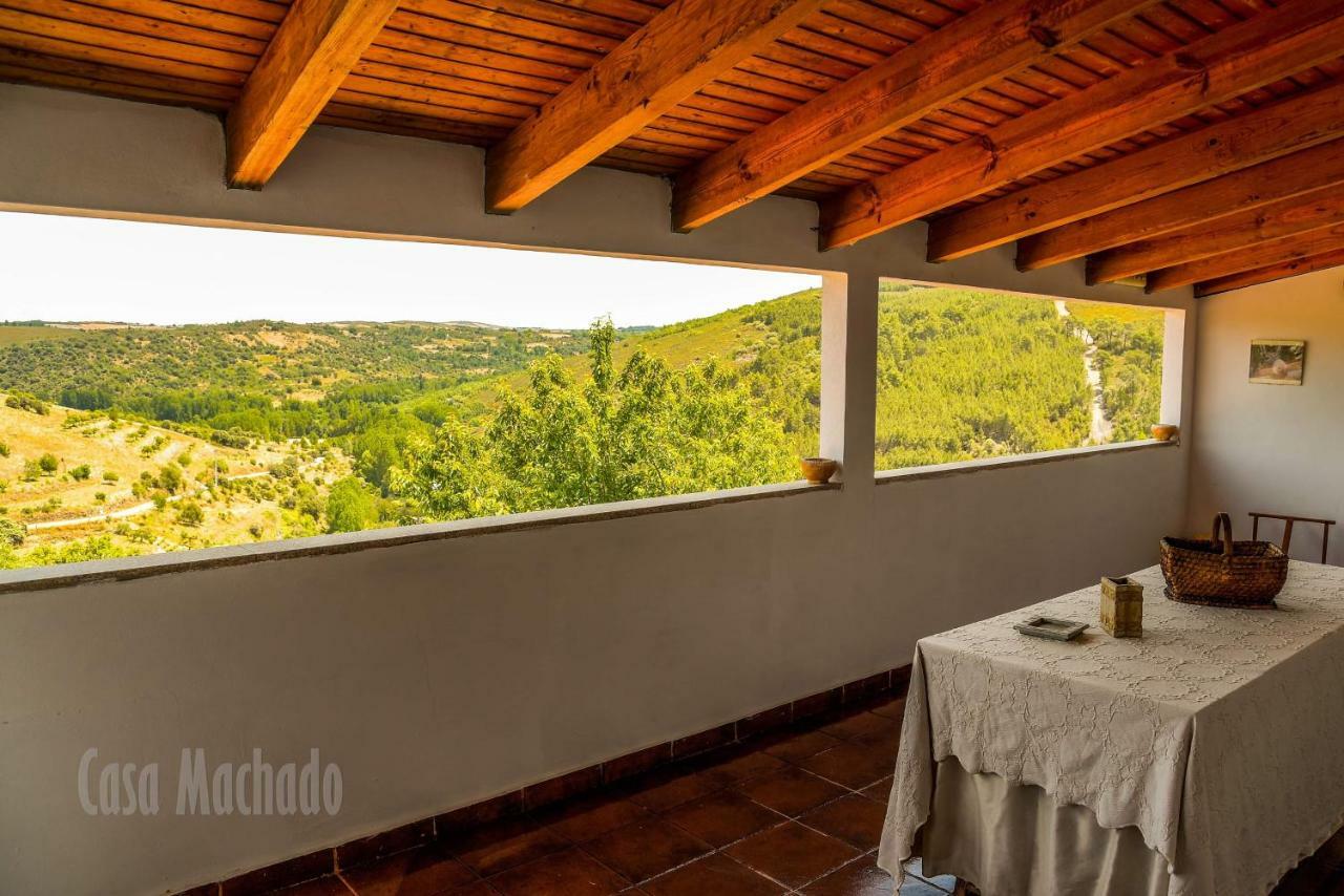 Casa Machado Guest House Braganca Exterior photo